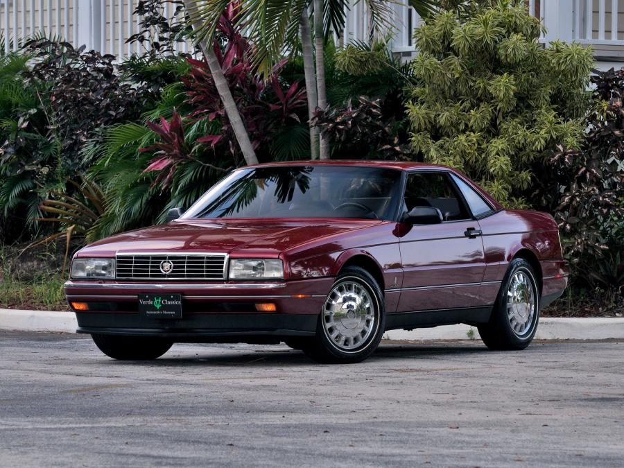  Cadillac Allante 1993 года  (фото 2 из 11)